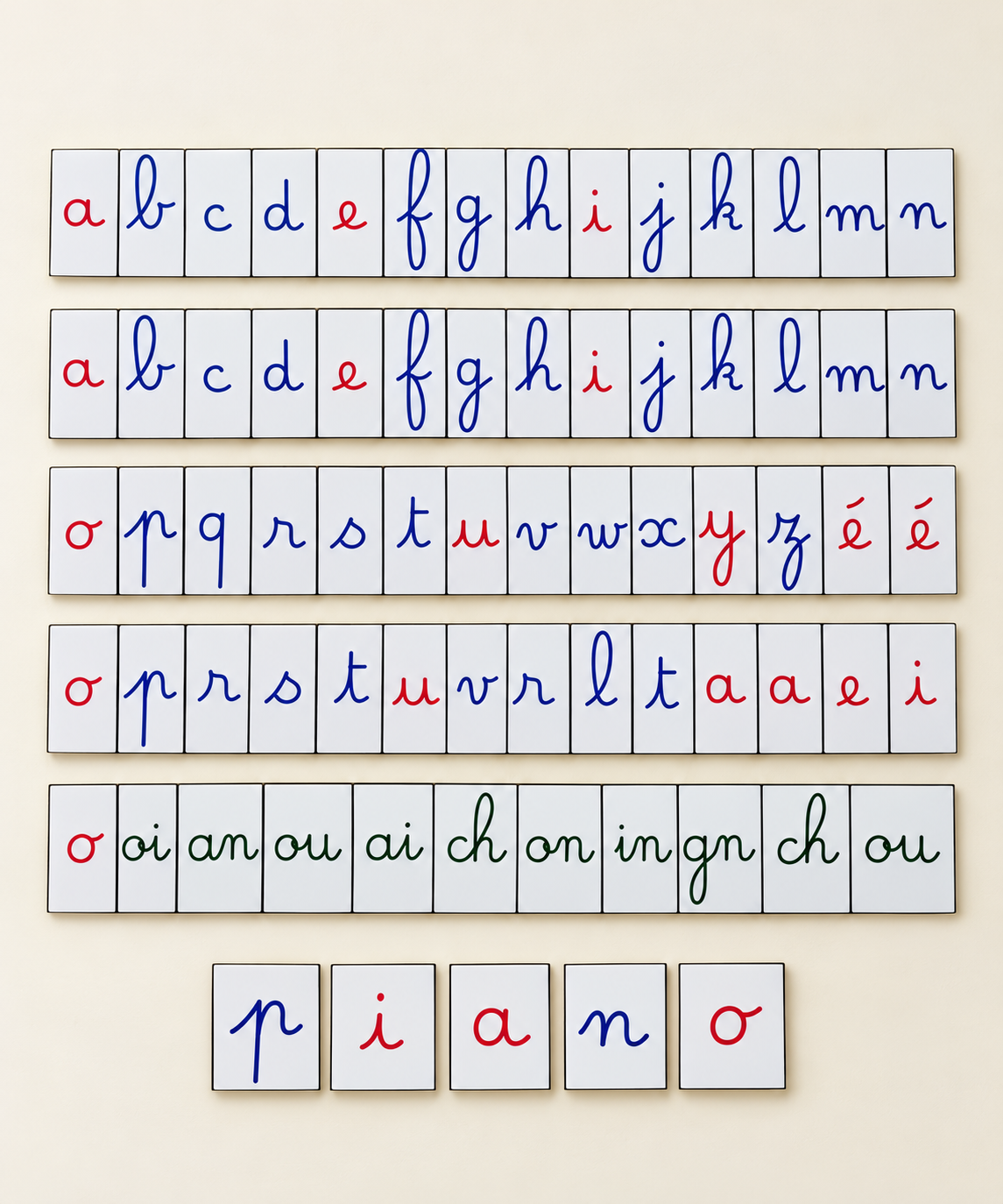 Lettres mobiles cursives pour écrire ses premiers mots